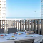 Sea View 1 Bedroom Flat With Pool - Ideal For Couples & Families By Slowaystay & Short Term Apartment *