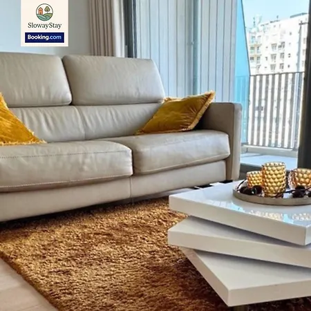 Sea View 1 Bedroom Flat With Pool - Ideal For Couples & Families By Slowaystay & Short Term