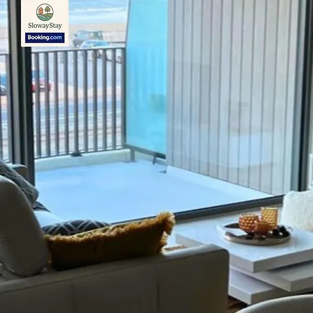 Sea View 1 Bedroom Flat With Pool - Ideal For Couples & Families By Slowaystay & Short Term Apartment Ostend