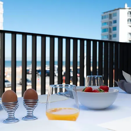 Sea View 1 Bedroom Flat With Pool - Ideal For Couples & Families By Slowaystay & Short Term * Ostend