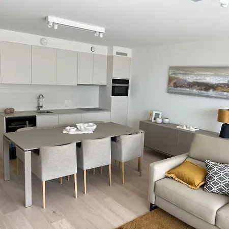 Elegant One Bedroom Apartment With Sea Views & Pool By Slowaystay Serviced Accommodation & Short Lets Oostende