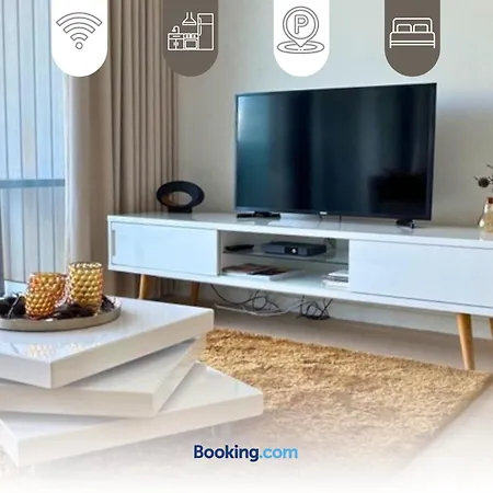 Elegant One Bedroom Apartment With Sea Views & Pool By Slowaystay Serviced Accommodation & Short Lets Oostende Apartment *
